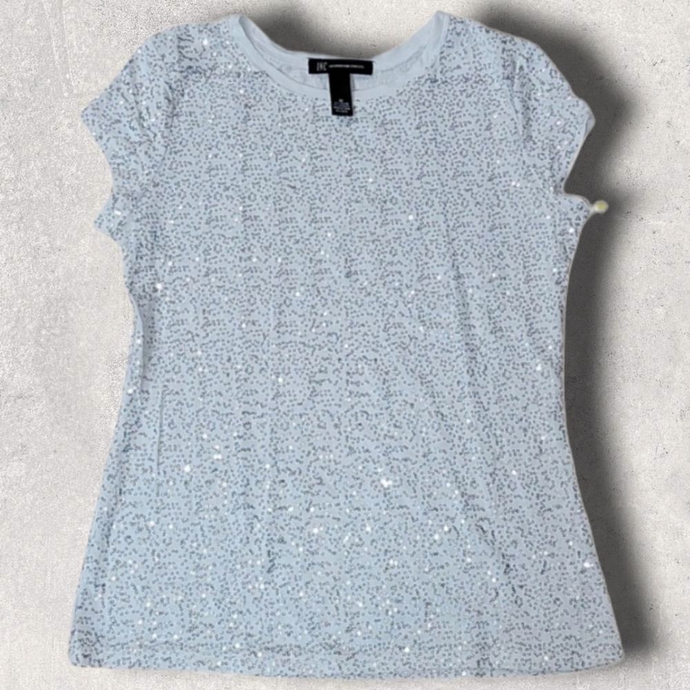 WOMEN'S INTERNATIONAL CONCEPTS INC WHITE SILVER SEQUINS T-SHIRT, SIZE MEDIUM